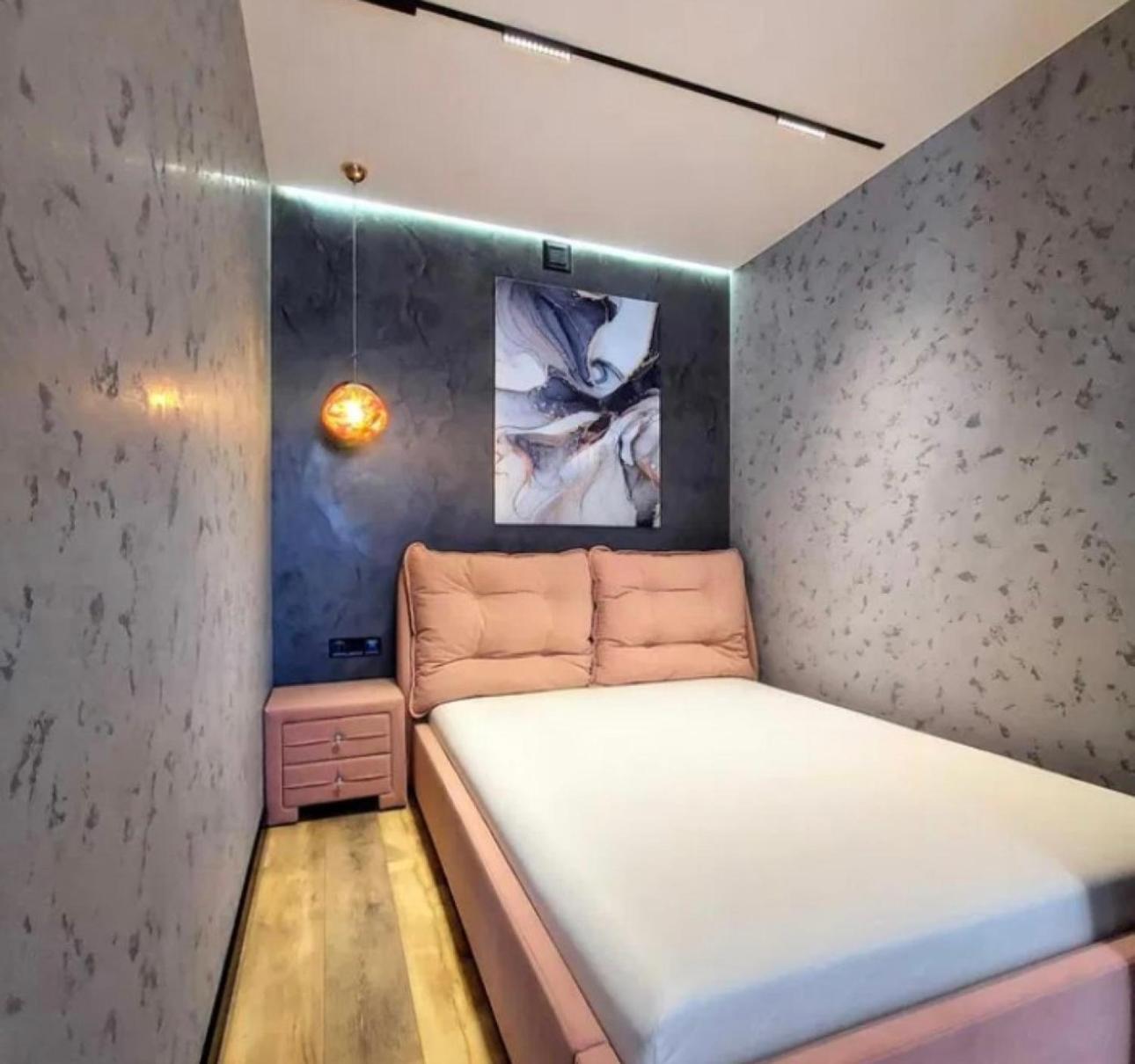 Kiev Home Apartments - станция метро Шулявская и рядом три ТЦ Мармелад, Аркадия, Космополит Екстериор снимка